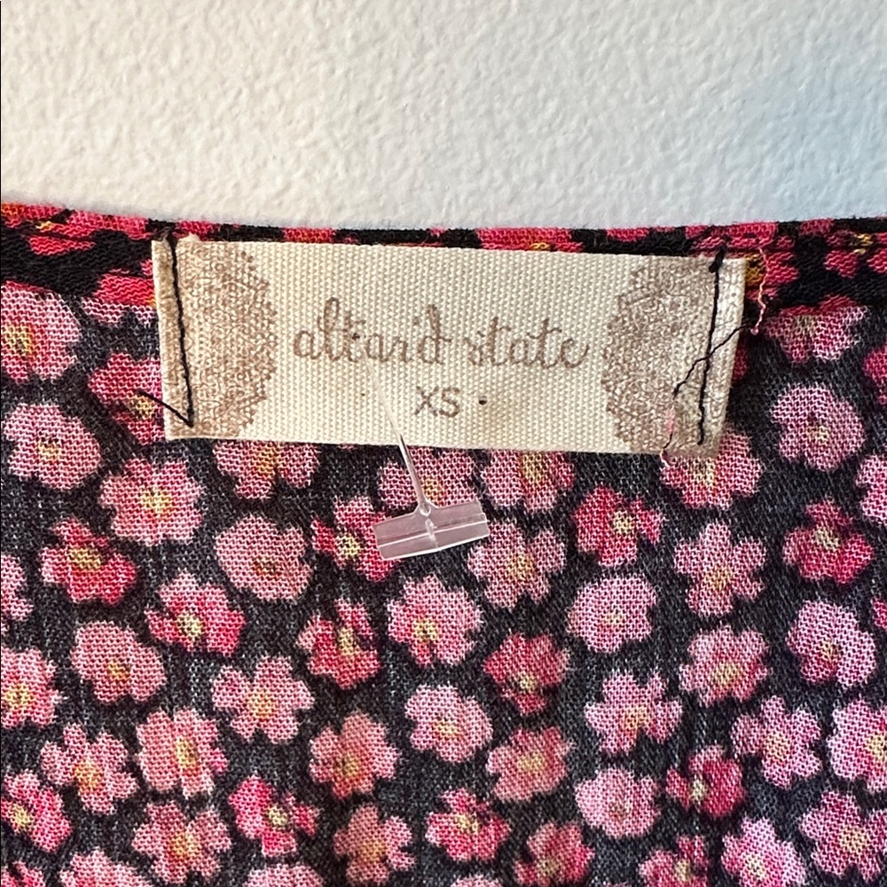 Altar'd State Blouse - Picture 3 of 6